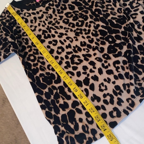 Betsey Johnson blouse faux velvet long sleeve crewneck animal print size small - Picture 3 of 9